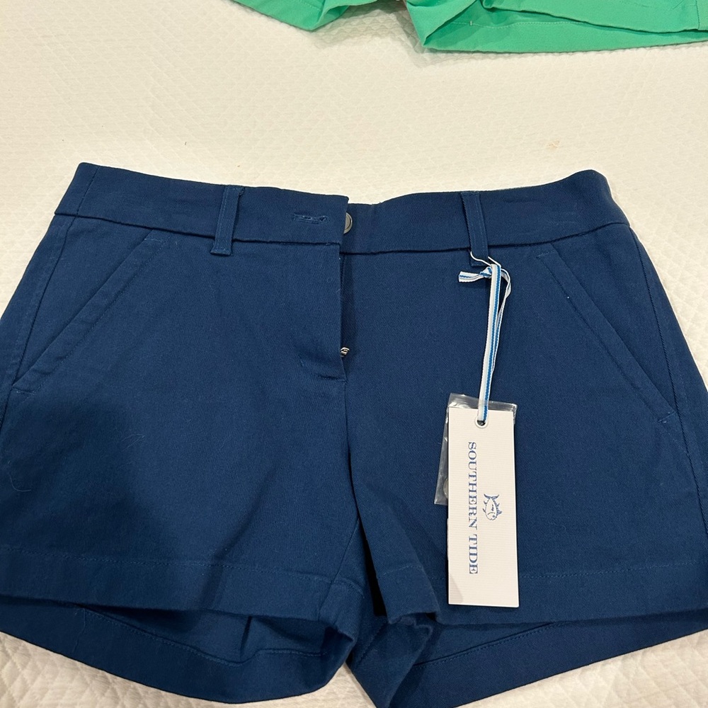Southern Tide - 3” Leah Short in Yacht Blue